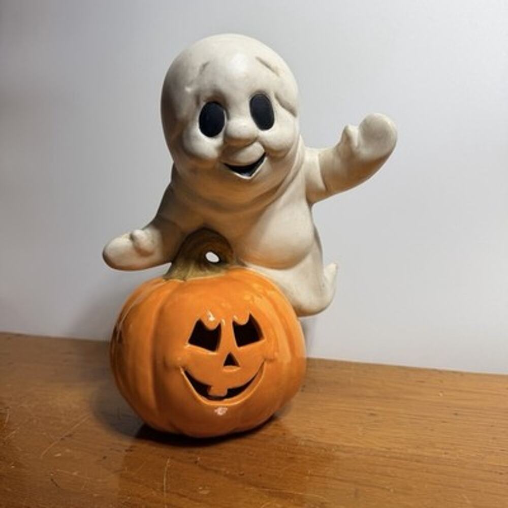 Vintage Halloween Ceramic Ghost Flying over Jack O Lantern Lighted Pumpkin 12"
